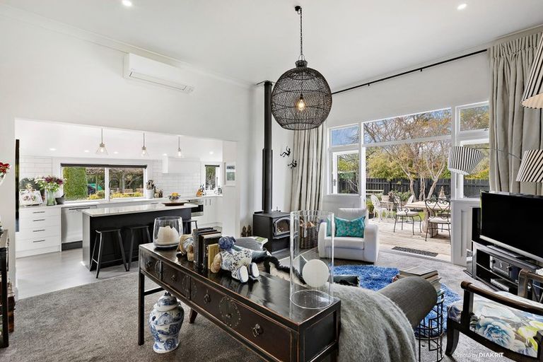 Photo of property in 63 Dublin Street, Martinborough, 5711