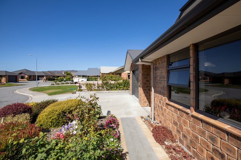 Photo of property in 11 Juniper Close, Alexandra, 9320