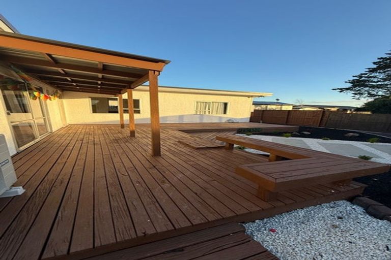 Photo of property in 5 Oak Avenue, Nawton, Hamilton, 3200