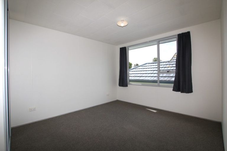 Photo of property in 17 Maywood Crescent, Glen Eden, Auckland, 0602