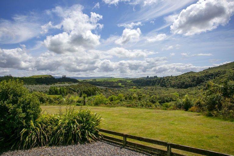 Photo of property in 66 Te Waaka Terrace, Kuratau, Turangi, 3381