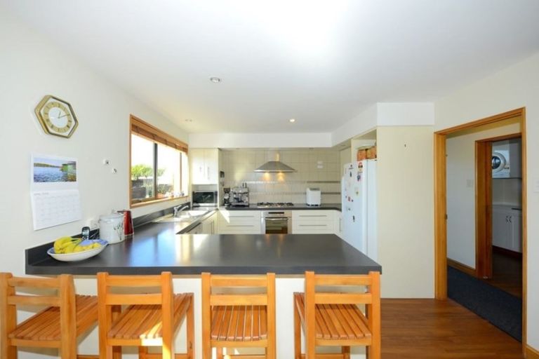 Photo of property in 17 Parr Place, Ilam, Christchurch, 8041