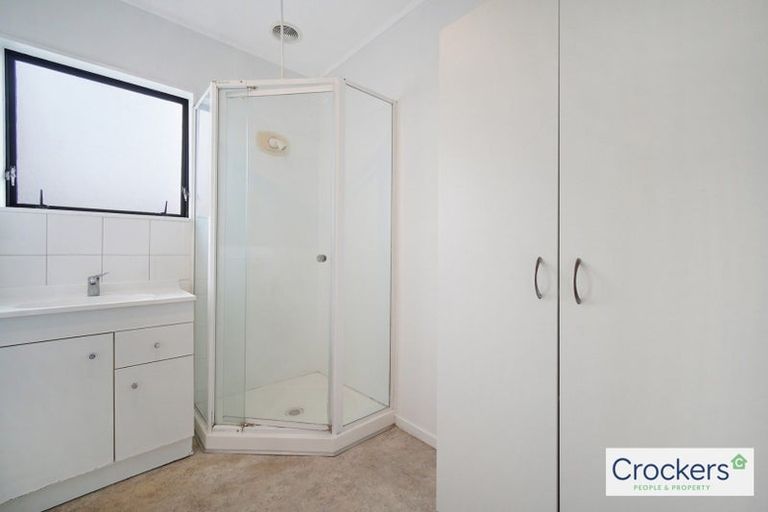 Photo of property in 6 Templeton Place, Clendon Park, Auckland, 2103