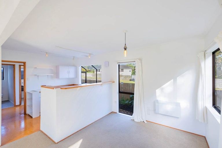 Photo of property in 1/47 Selwyn Crescent, Forrest Hill, Auckland, 0620