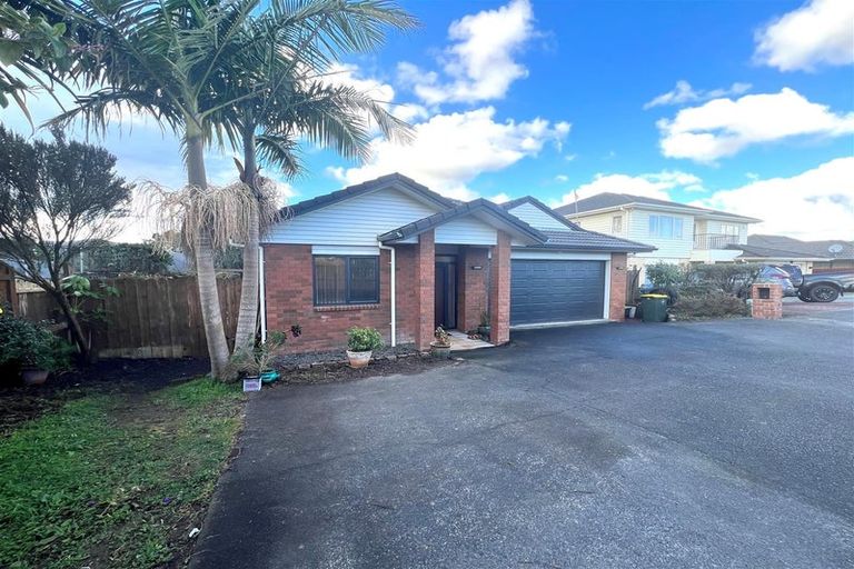 Photo of property in 27 Goh Place, Manurewa, Auckland, 2105