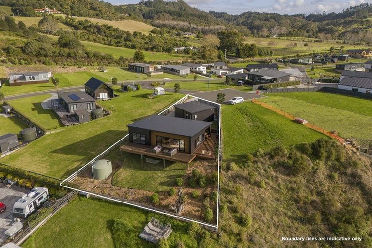 Photo of property in 6 Joyce Harsant Place, Cooks Beach, 3591