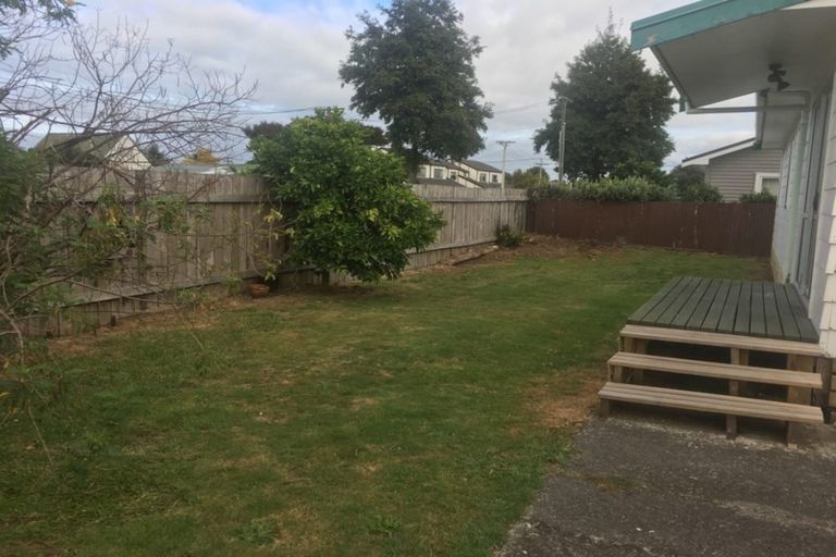 Photo of property in 24 Sayer Street, Frankton, Hamilton, 3204