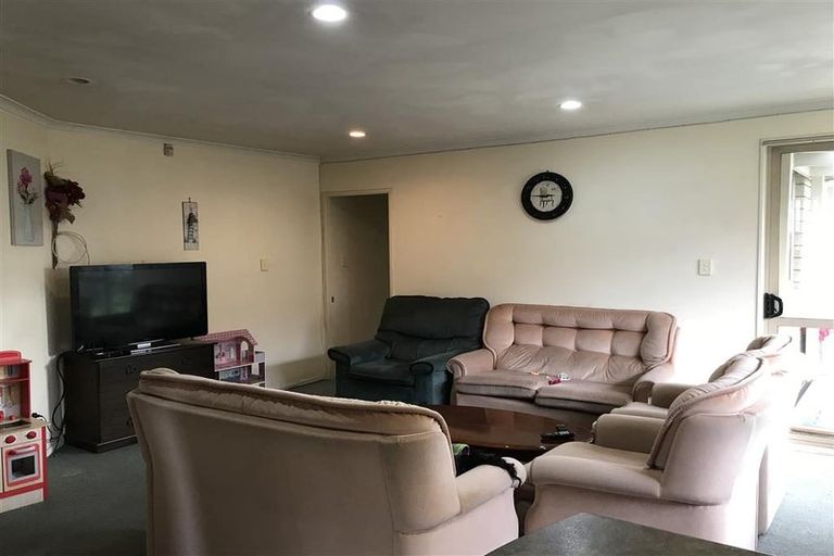 Photo of property in 48b Orams Road, Hillpark, Auckland, 2102