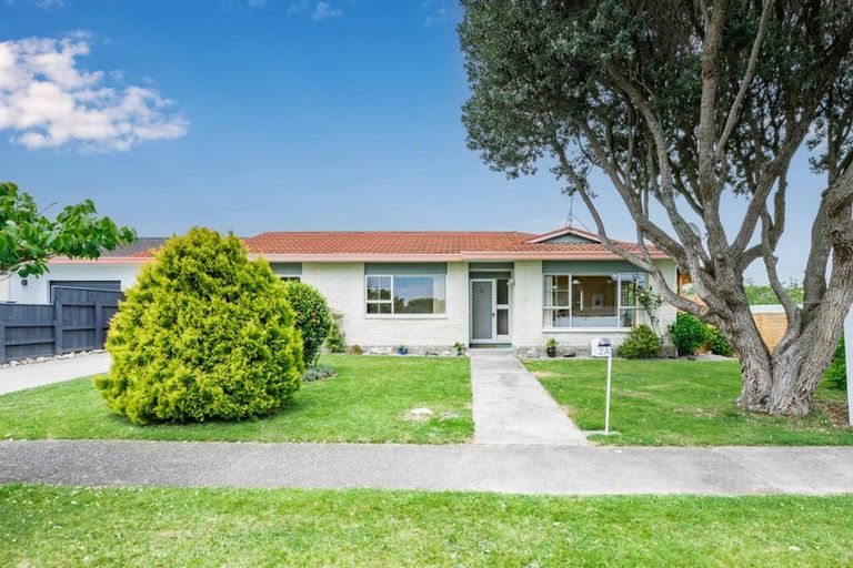 Photo of property in 2b Tawa Street, Waikanae, 5036