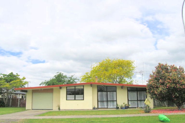 Photo of property in 83 Beach Road, Katikati, 3129