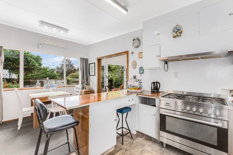 Photo of property in 136 Hine Road, Wainuiomata, Lower Hutt, 5014