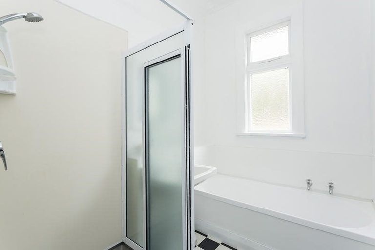 Photo of property in 125 Maryhill Terrace, The Glen, Dunedin, 9011