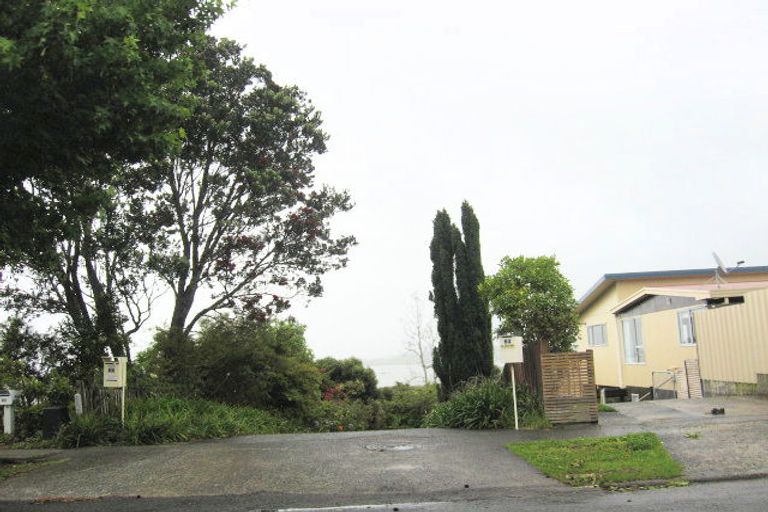 Photo of property in 64 West View Crescent, Onerahi, Whangarei, 0110