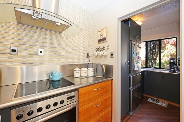 Photo of property in 11 Leven Street, South Hill, Oamaru, 9400