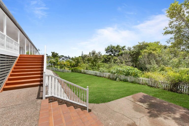 Photo of property in 10 The Close, Greenhithe, Auckland, 0632