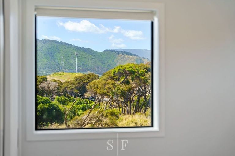 Photo of property in 48 Anderson Park Drive, Waikanae, 5036