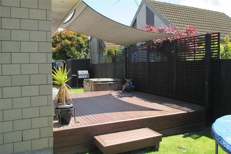 Photo of property in 8 Brentwood Street, Parklands, Christchurch, 8083