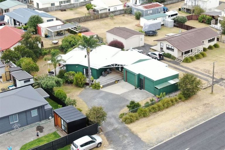 Photo of property in 100 Bellona Road, Whangamata, 3620