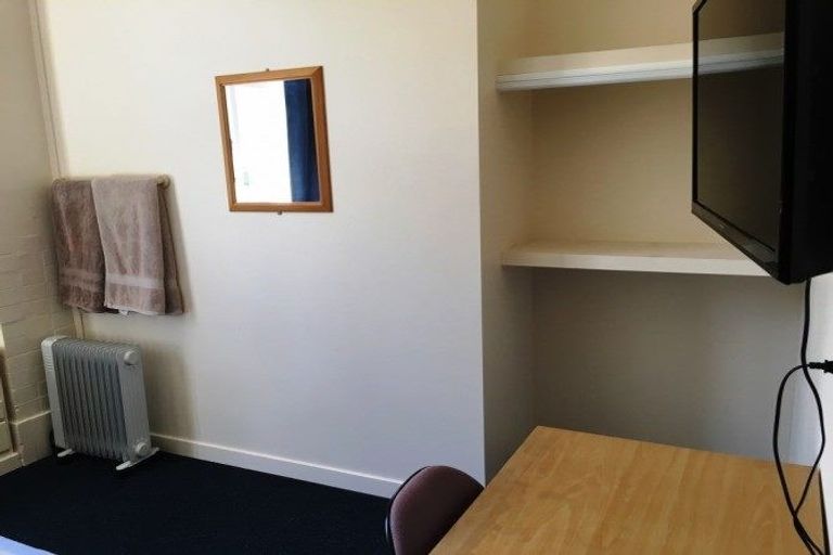 Photo of property in 4a Elliffe Place, Shiel Hill, Dunedin, 9013