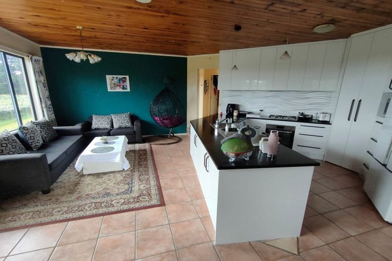 Photo of property in 6 Woodland Road, Johnsonville, Wellington, 6037