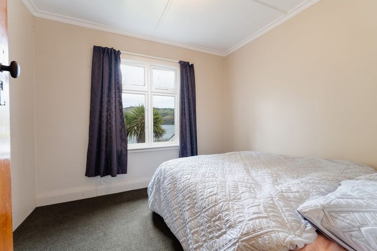 Photo of property in 2 Wakatipu Street, Ravensbourne, Dunedin, 9022