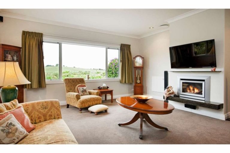 Photo of property in 21 Magnolia Tree Lane, Kerikeri, 0294