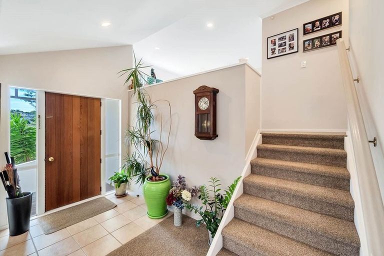 Photo of property in 9 Phoebe Meikle Place, Torbay, Auckland, 0630