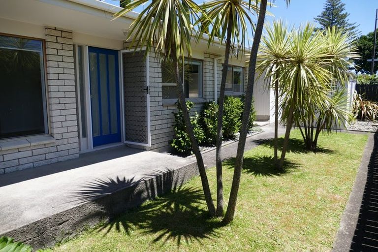 Photo of property in 2/388 Devonport Road, Tauranga South, Tauranga, 3112