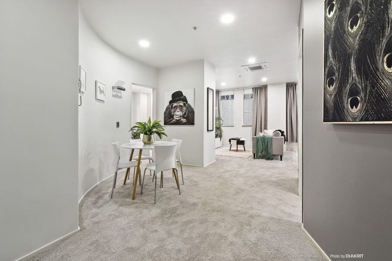 Photo of property in The Quay, 2/332b2 Lambton Quay, Wellington Central, Wellington, 6011