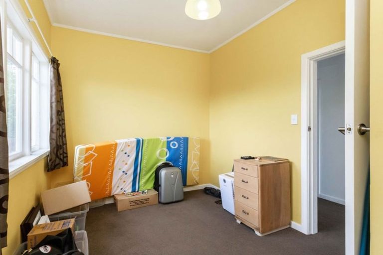 Photo of property in 119 Bowhill Road, New Brighton, Christchurch, 8083