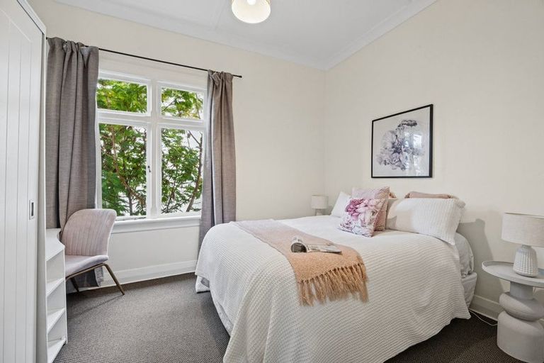 Photo of property in 155 Victoria Road, Saint Clair, Dunedin, 9012