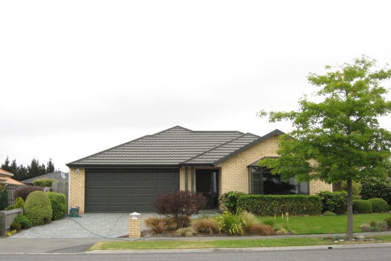 Photo of property in 23 Putake Drive, Parklands, Christchurch, 8083