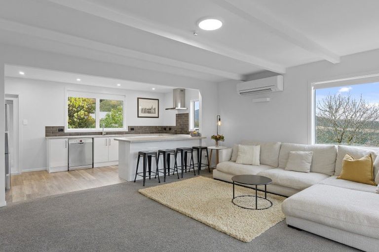 Photo of property in 212 Dyers Pass Road, Cashmere, Christchurch, 8022