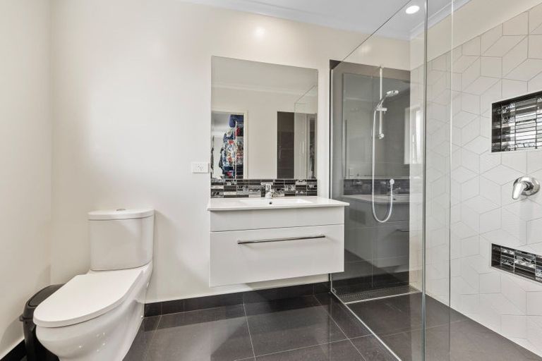 Photo of property in 19 Keene Drive, Bell Block, New Plymouth, 4312