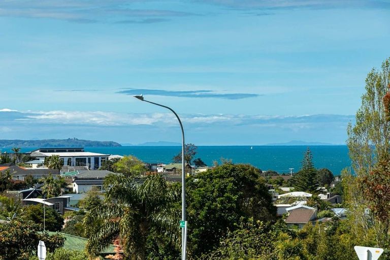 Photo of property in 109 Browns Bay Road, Browns Bay, Auckland, 0630
