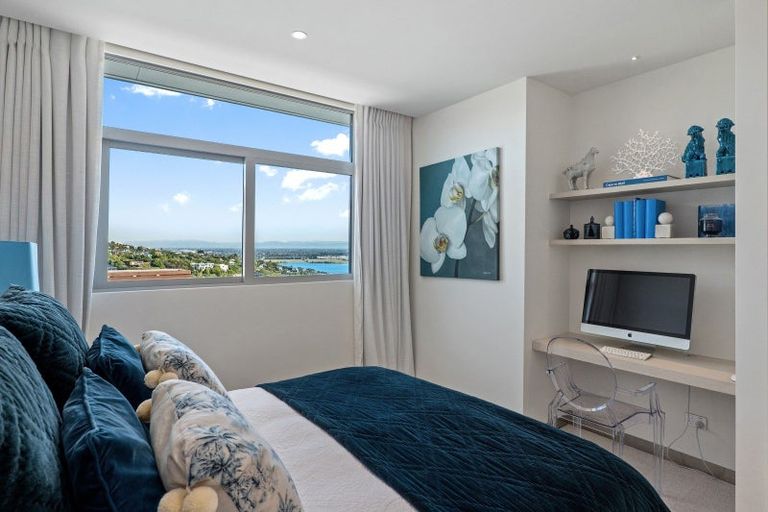 Photo of property in 6 Gazelle Lane, Redcliffs, Christchurch, 8081