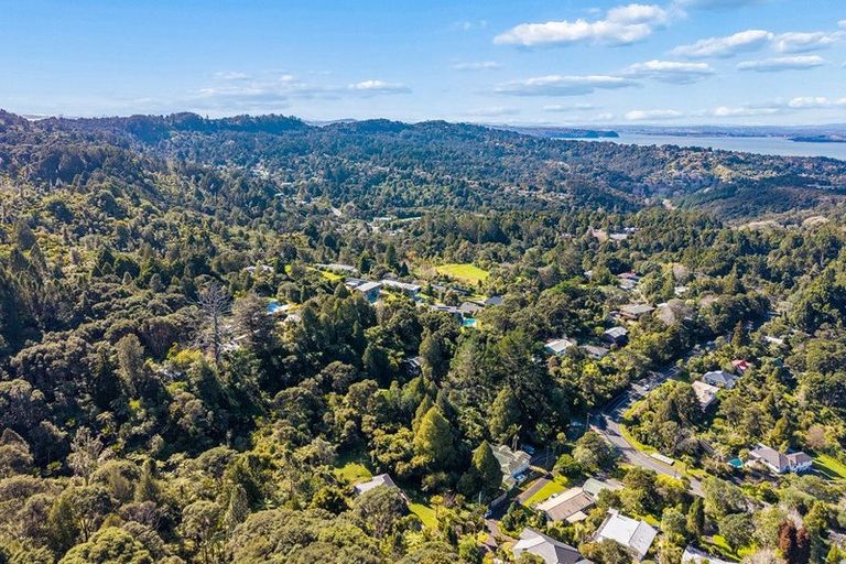Photo of property in 373 Huia Road, Titirangi, Auckland, 0604