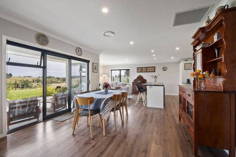 Photo of property in 29 Fry Road, Halcombe, Feilding, 4777