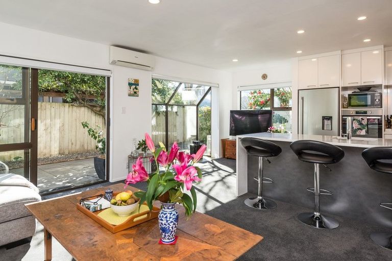 Photo of property in 2/1 Winchester Street, Merivale, Christchurch, 8014