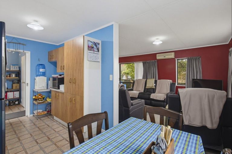 Photo of property in 13 Douglas Street, Levin, 5510
