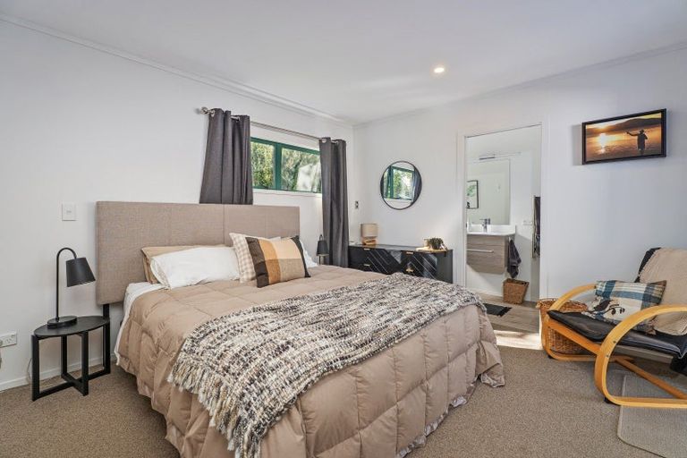 Photo of property in 31 Whitby Avenue, Whitianga, 3510