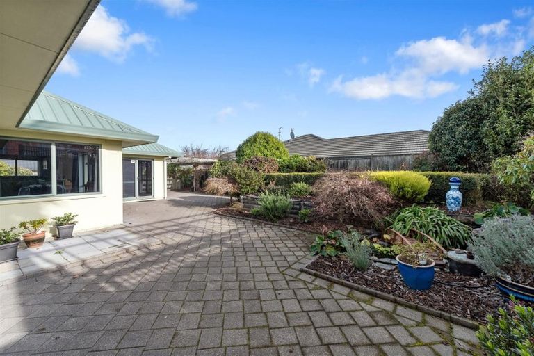 Photo of property in 44 Warwick Drive, Lynmore, Rotorua, 3010