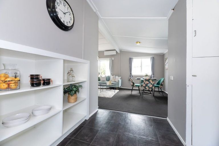 Photo of property in 10a Lewis Street, Blockhouse Bay, Auckland, 0600
