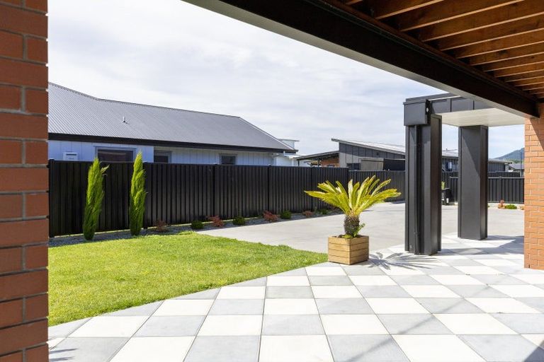 Photo of property in 72 Harakeke Drive, Wharewaka, Taupo, 3330