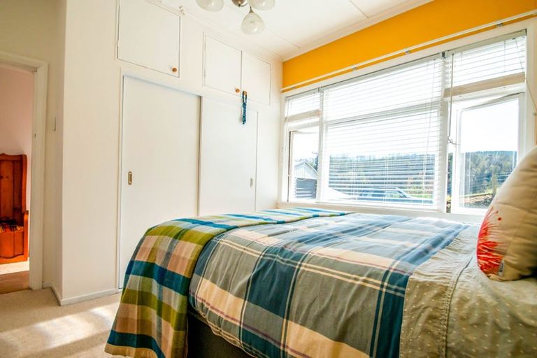 Photo of property in 10a Hill Street, Lawrence, 9532