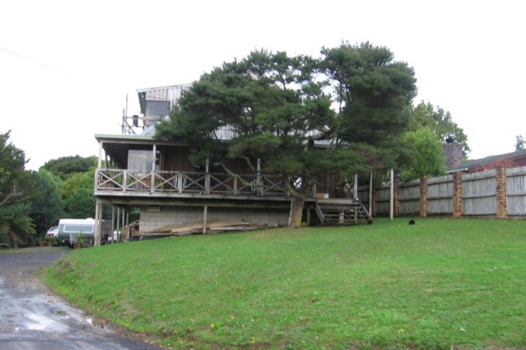 Photo of property in 11 Oratau Place, Greenhithe, Auckland, 0632