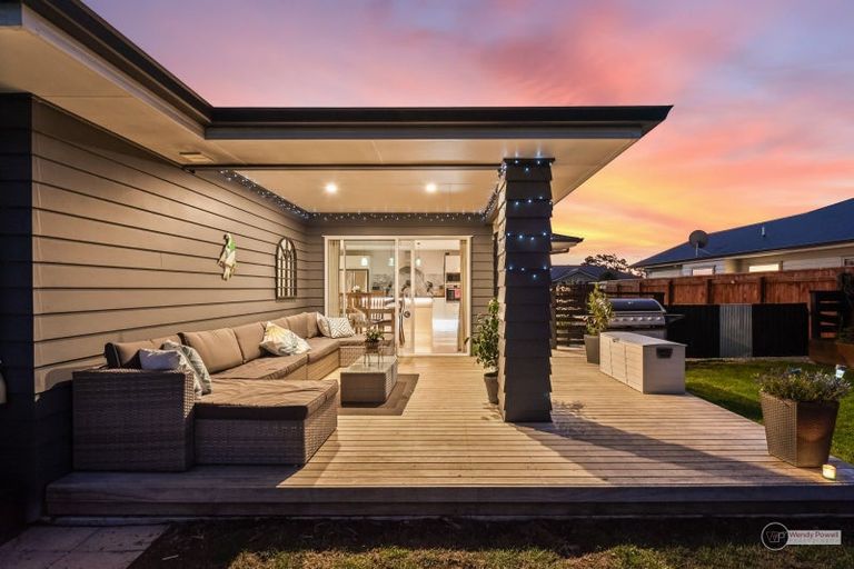 Photo of property in 11 Te Wiremu Lane, Otaki, 5512