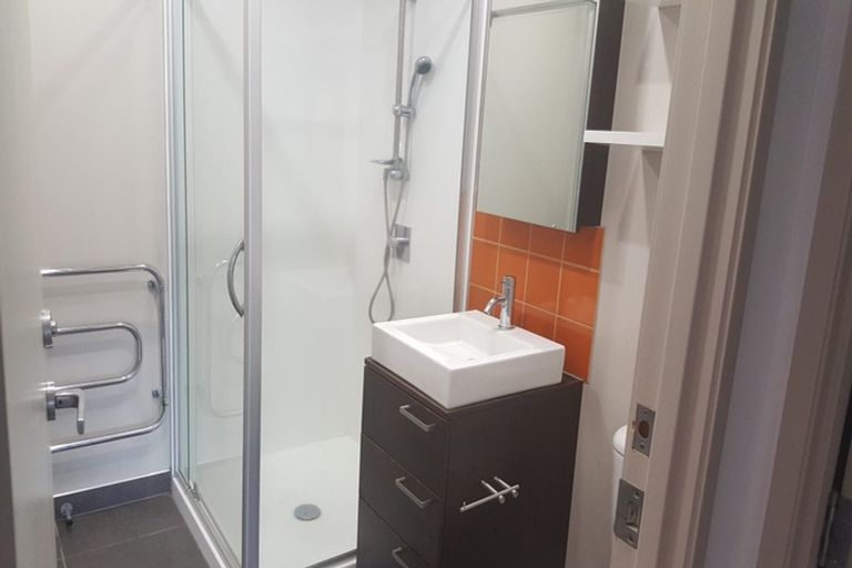 Photo of property in Shoal Haven Apartments, 112a/130 Anzac Street, Takapuna, Auckland, 0622