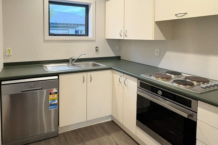 Photo of property in 1/25 Grove Road, Addington, Christchurch, 8024