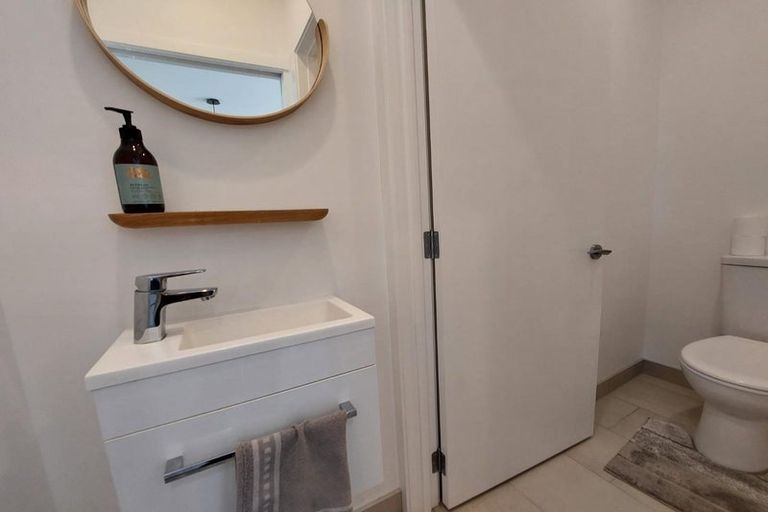 Photo of property in 118 Clark Road, Hobsonville, Auckland, 0616